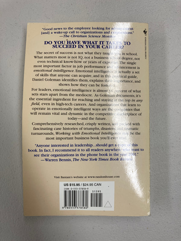 Working with Emotional Intelligence by Daniel Goleman (2000, Paperback) USED