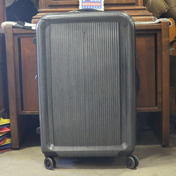 Kirkland Signature 29 inch hardside spinner suitcase with black finish